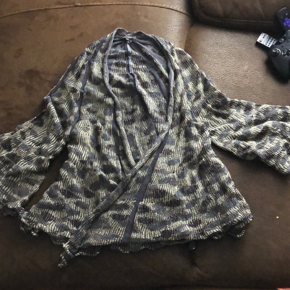 Gorgeous knitted cardigan